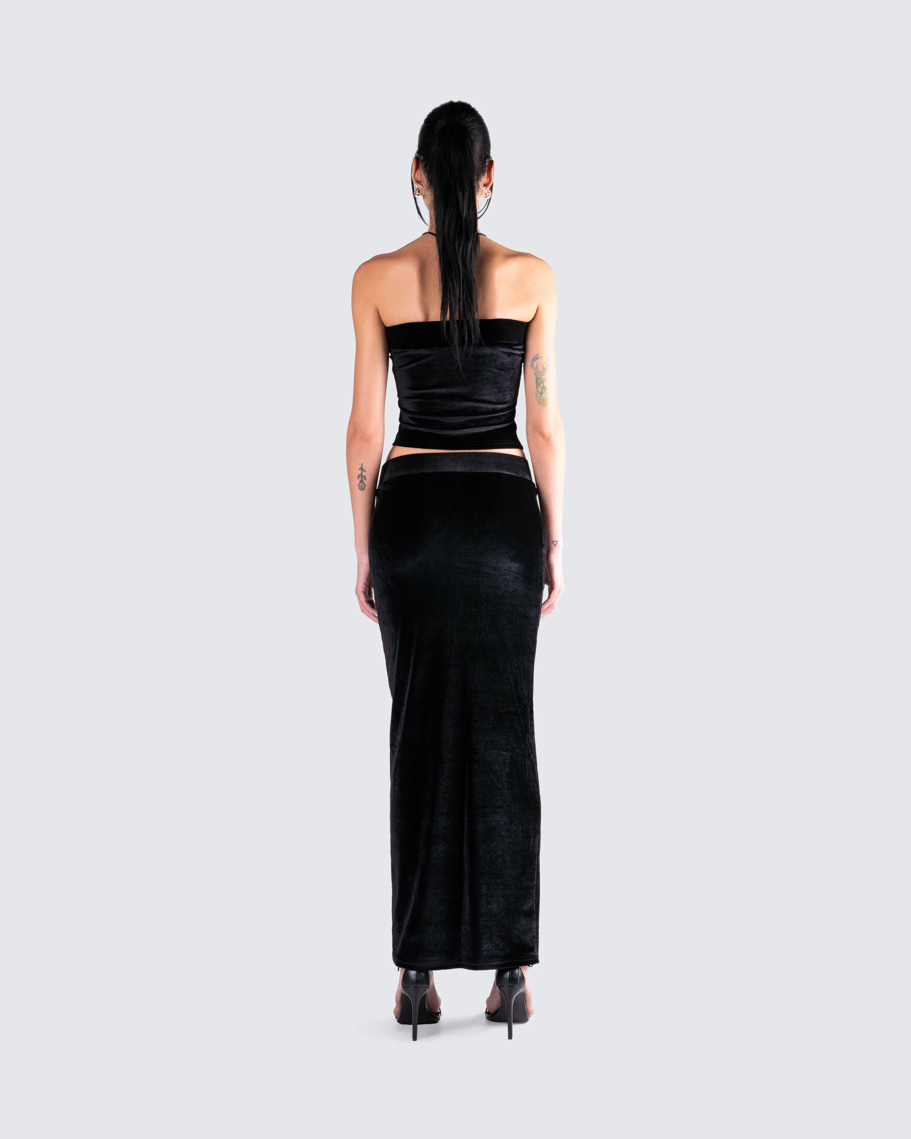 Ayla Black Velvet Maxi Skirt - Image 7