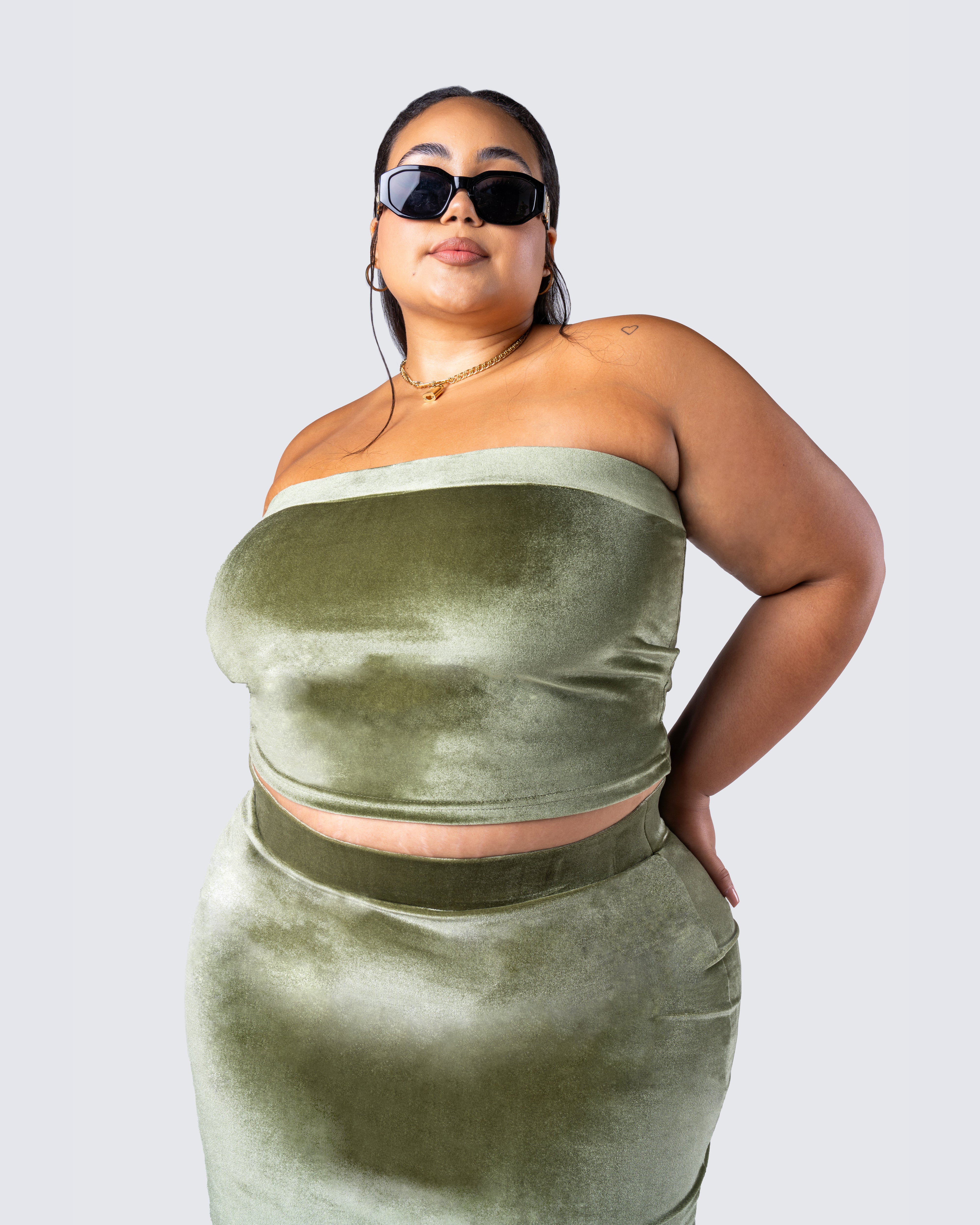 Ayla Olive Green Velvet Set - Image 8