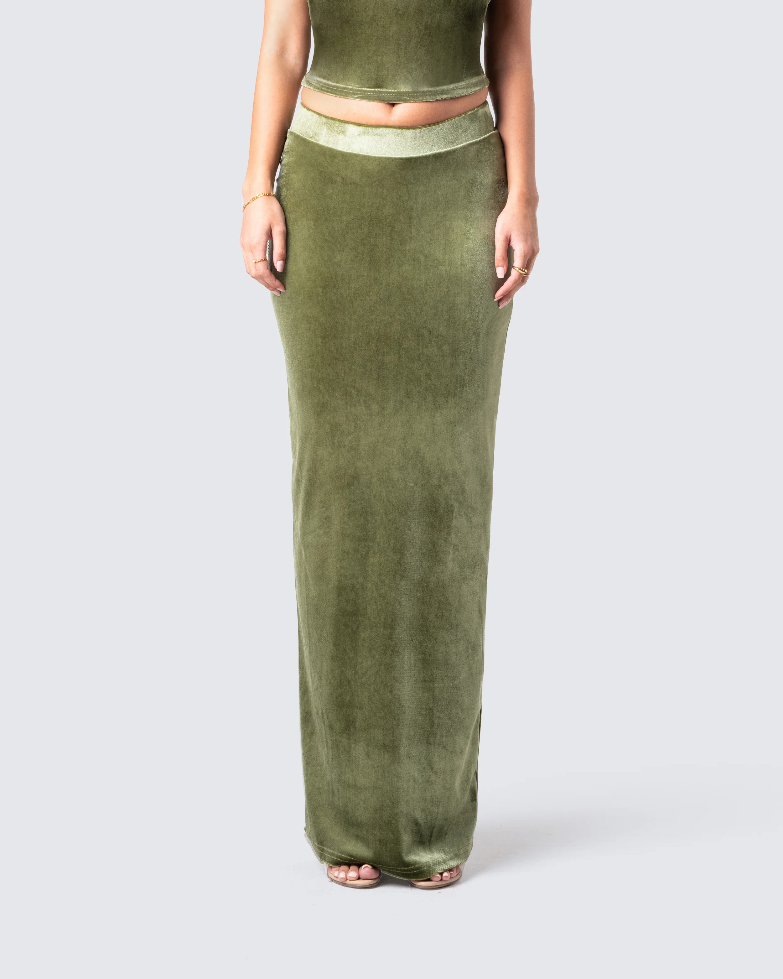 Ayla Olive Green Velvet Maxi Skirt - Image 4