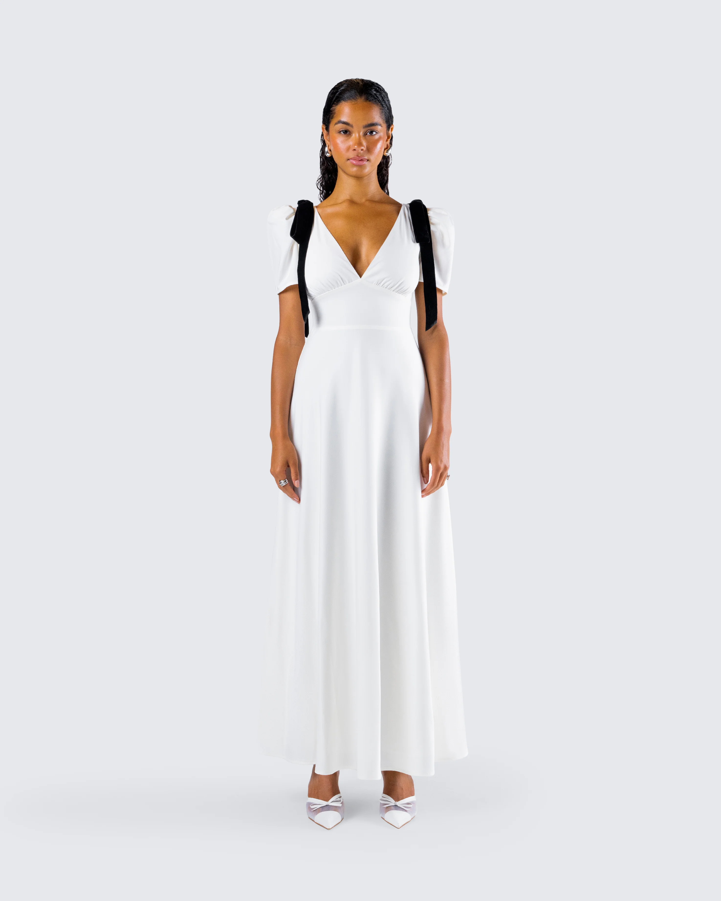 Braelyn White Maxi Dress - Image 4
