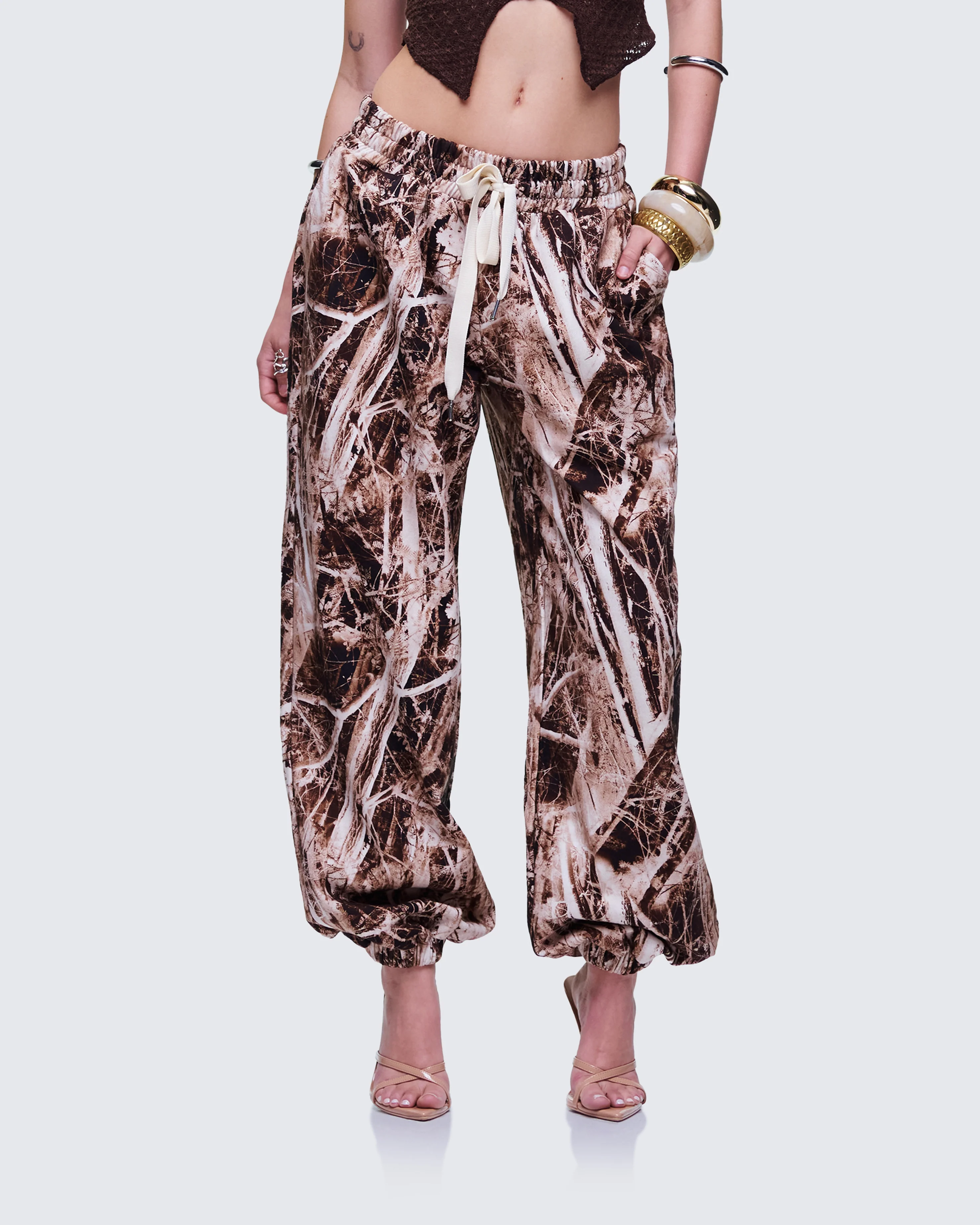 Braewyn Hunting Camo Toggled Sweatpants - Image 3