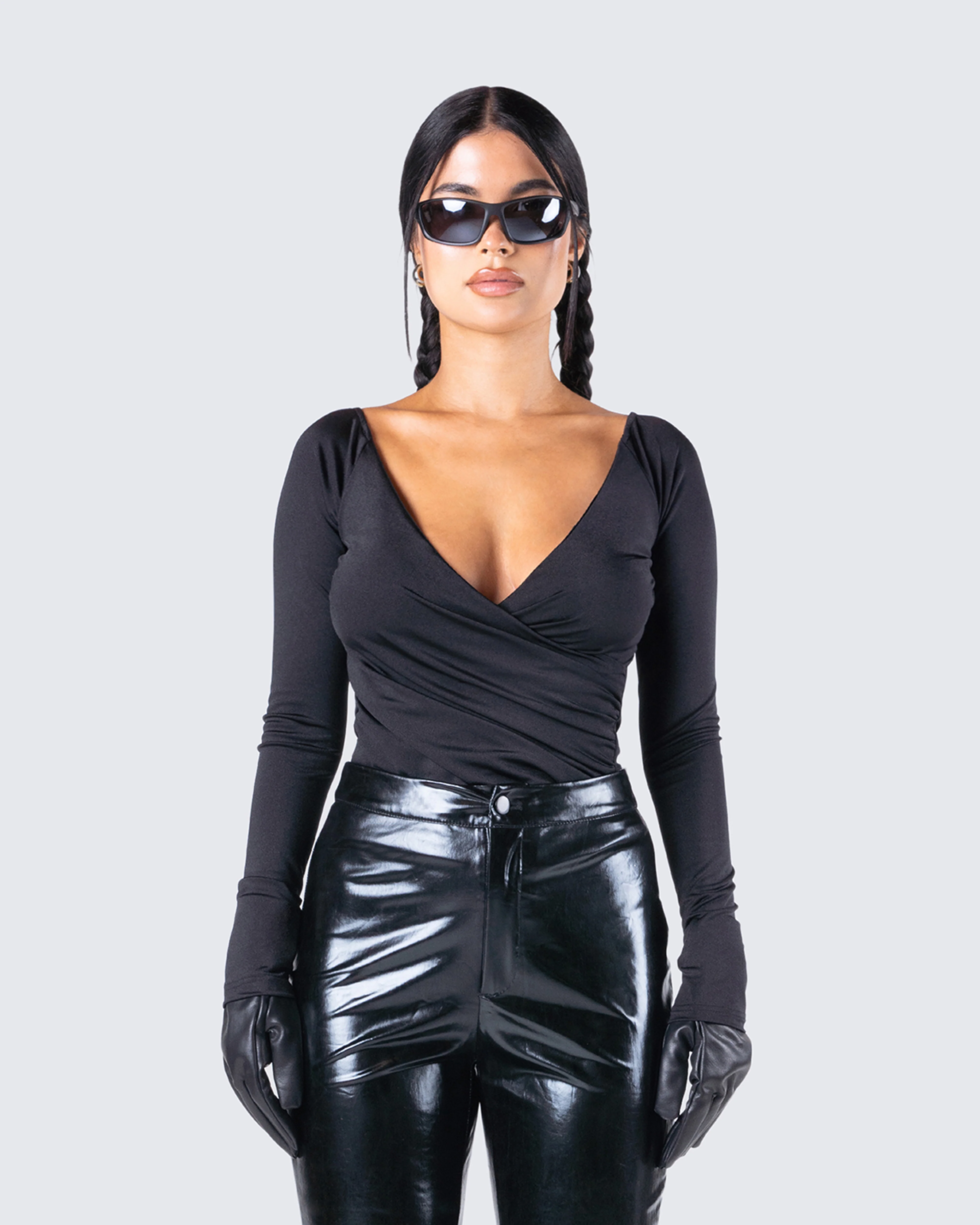 Cait Off Shoulder Top & Gloves - Image 4