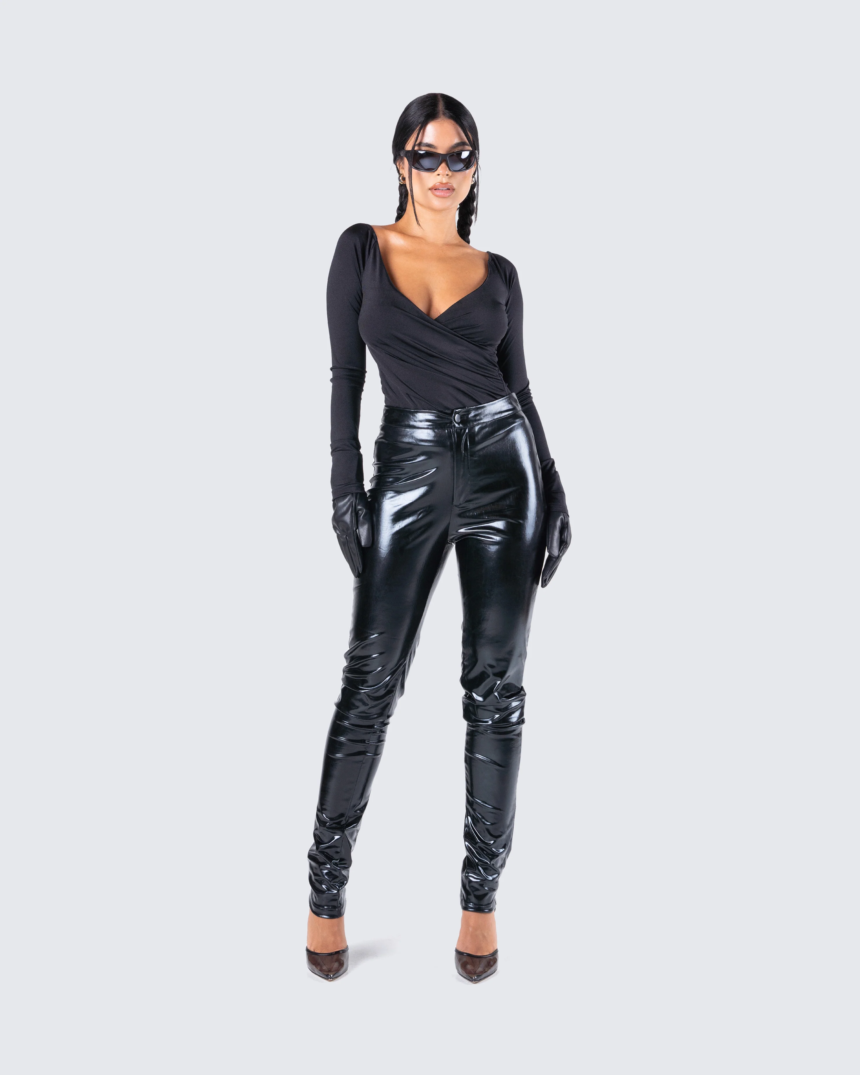 Cait Off Shoulder Top & Gloves - Image 9