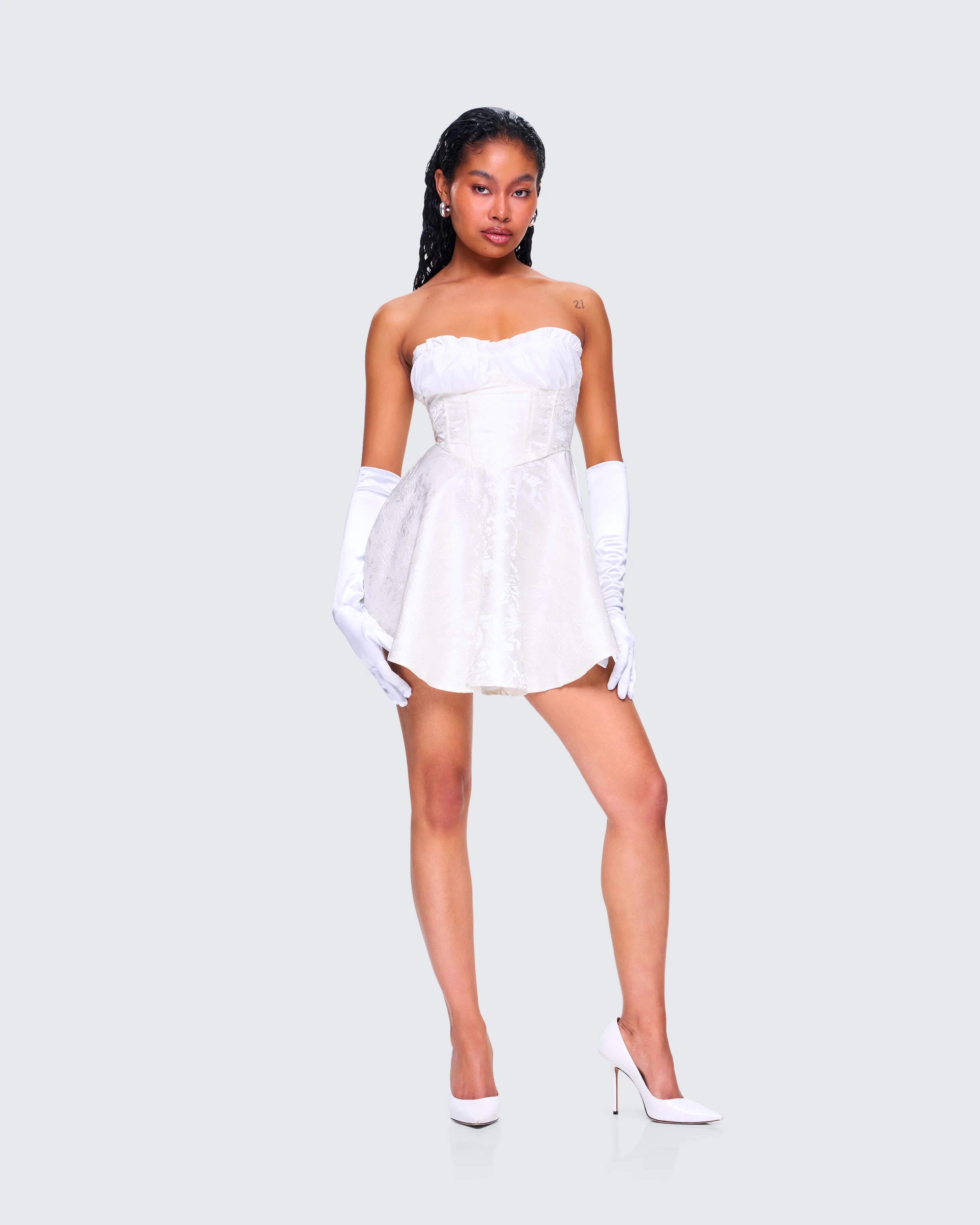 Connie White Satin Gloves - Image 5
