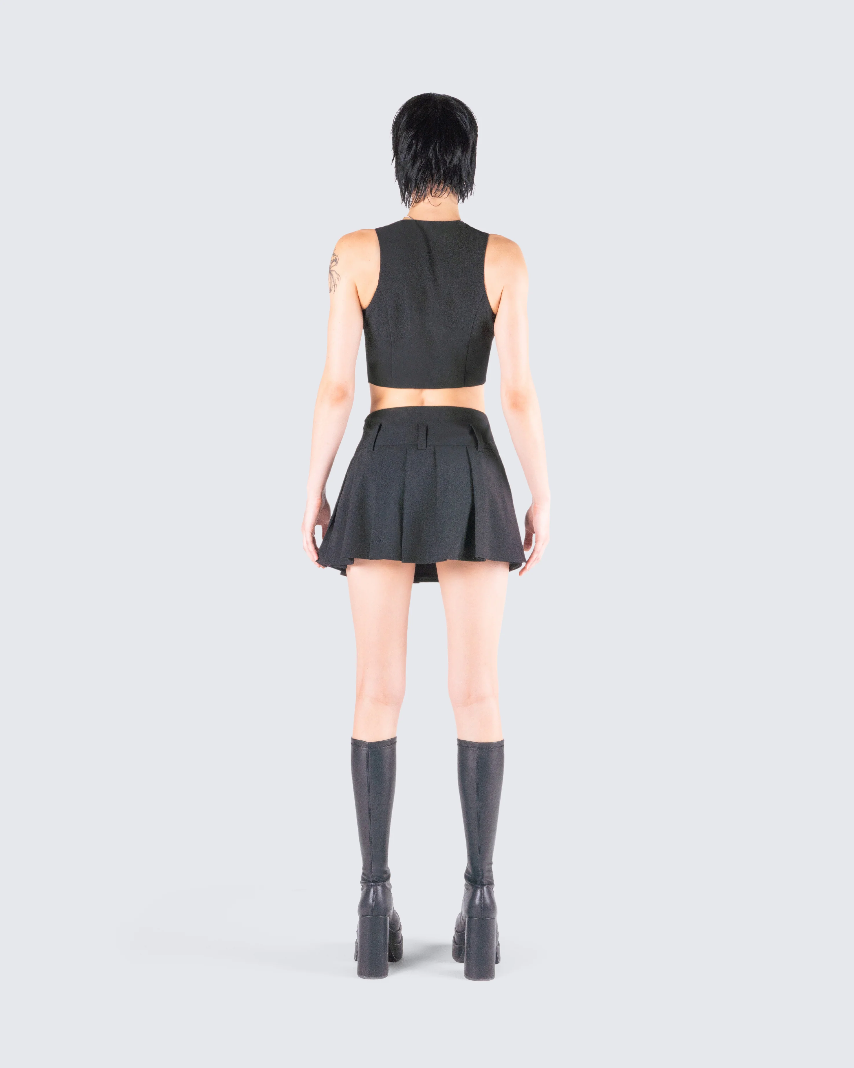 Deb Suited Set - Image 7