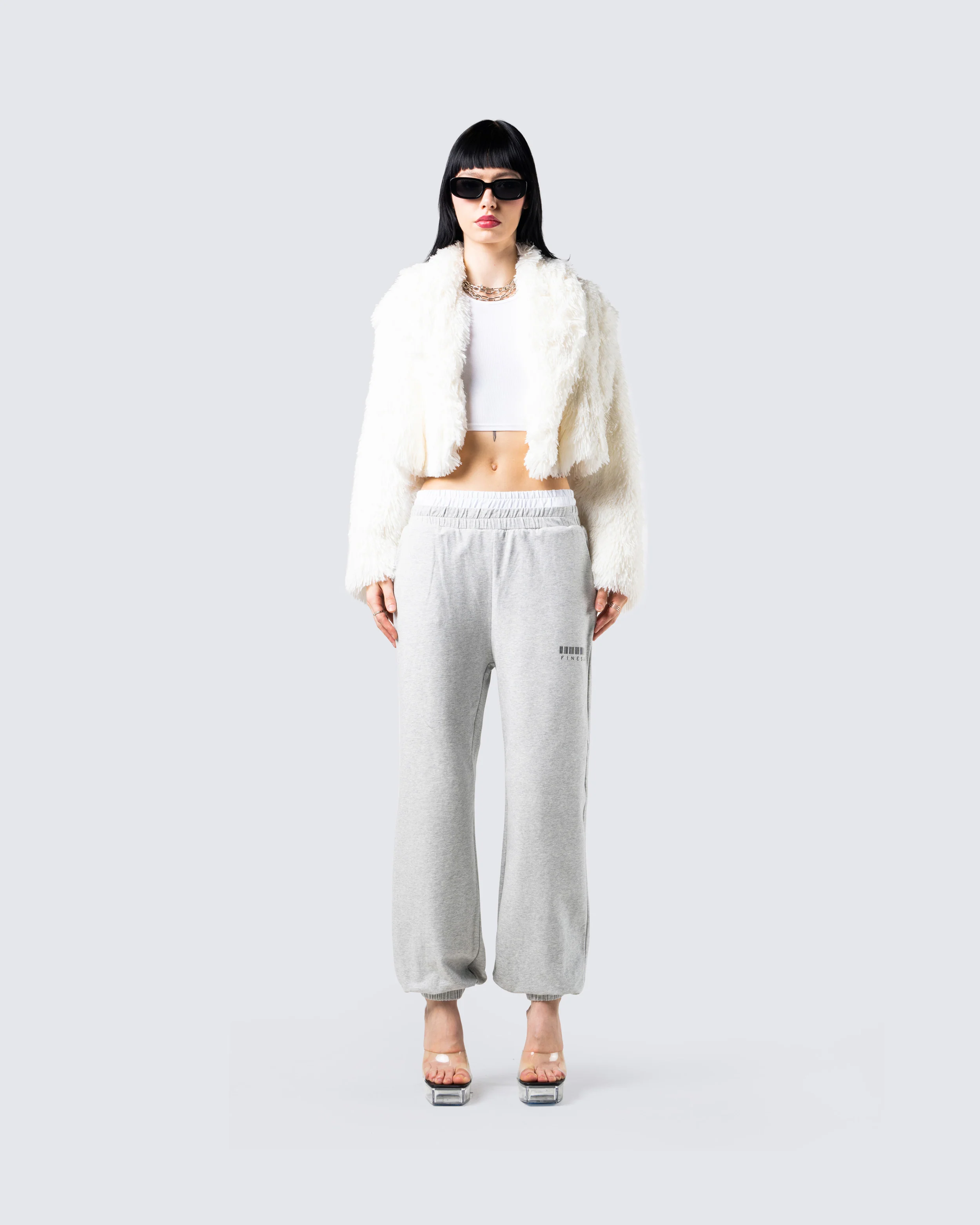 Estella Low-Key Set - Image 4