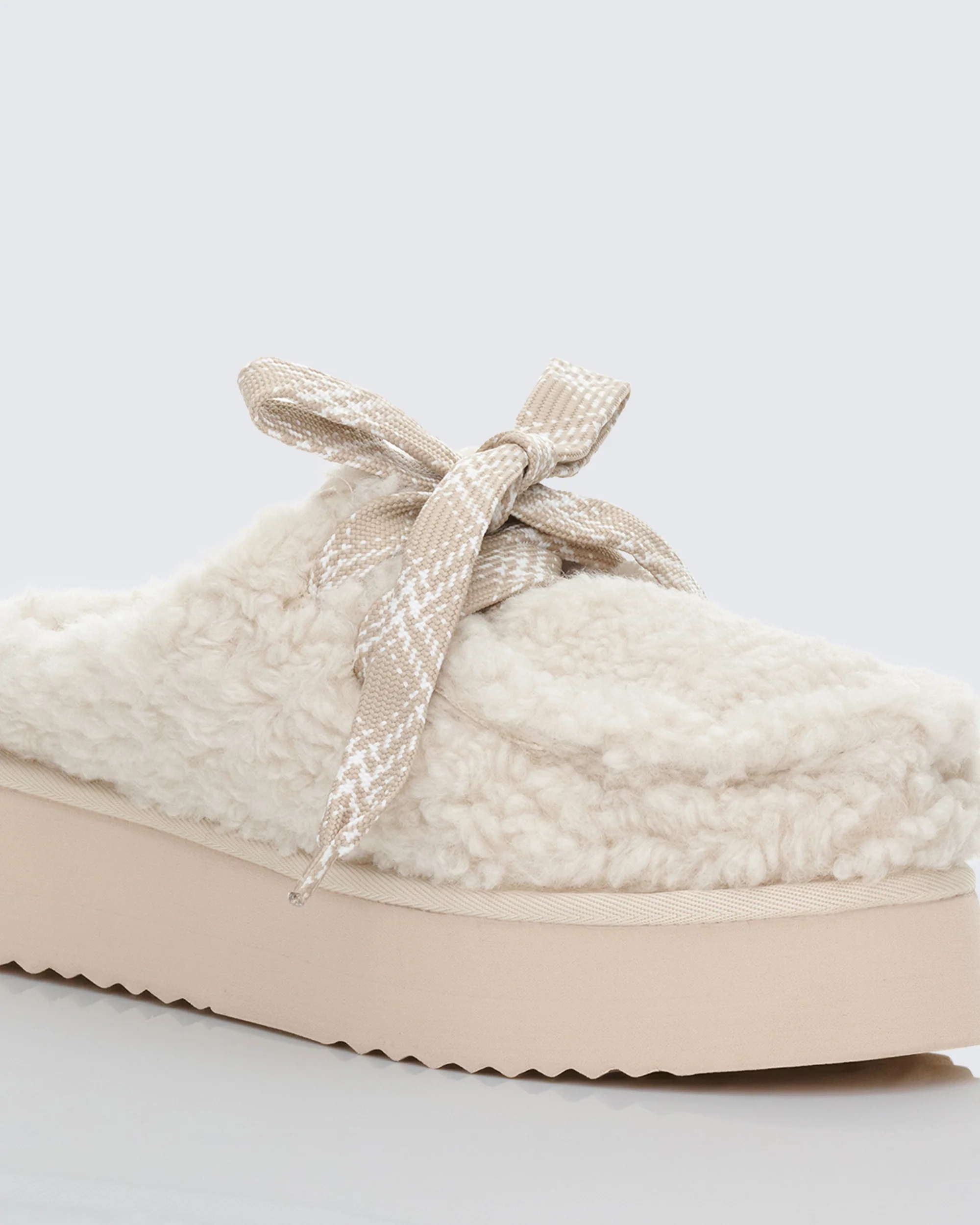 Goldie Cream Fur Chunky Laced Mule - Image 4