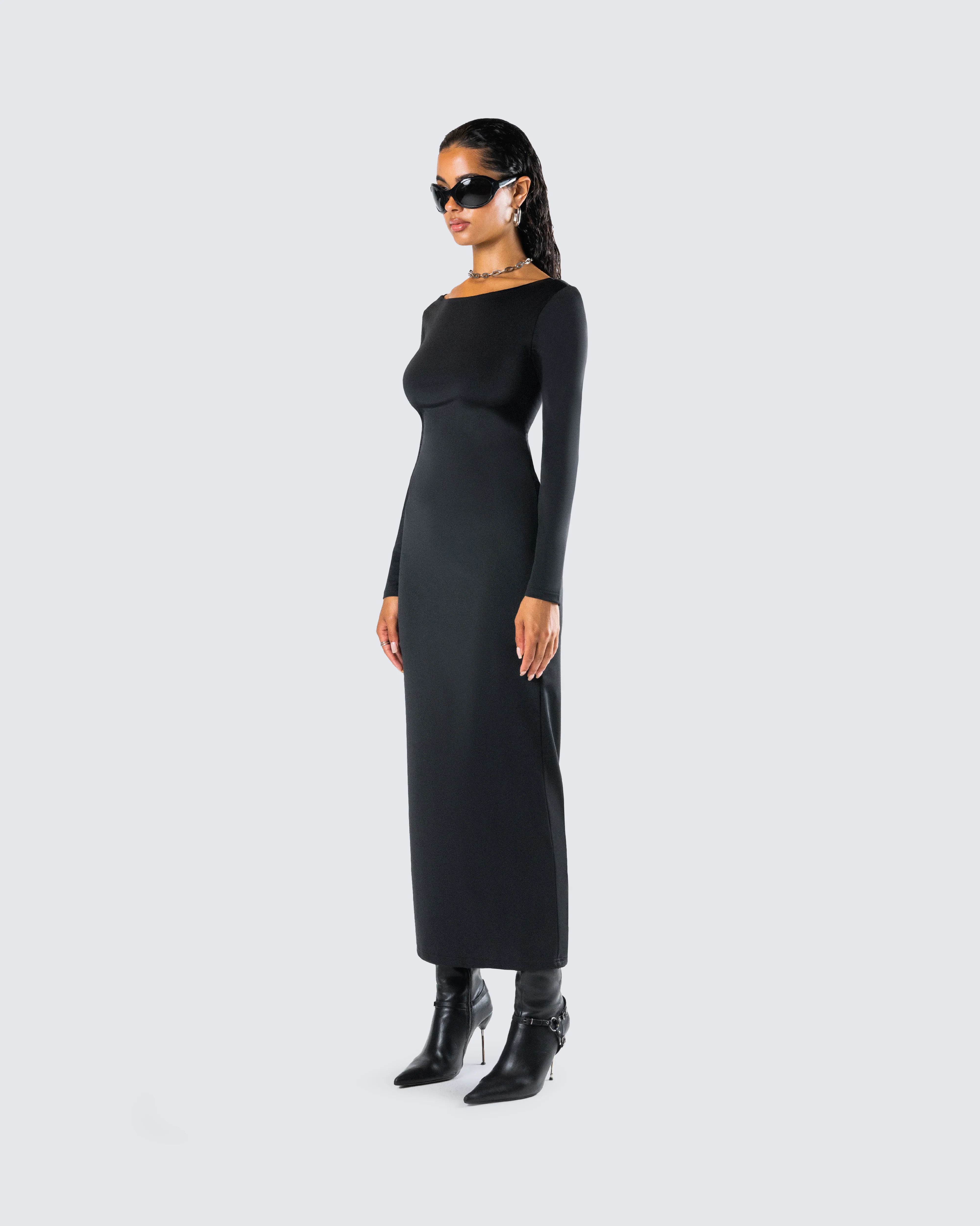 Izel Black Backless Maxi Dress - Image 5