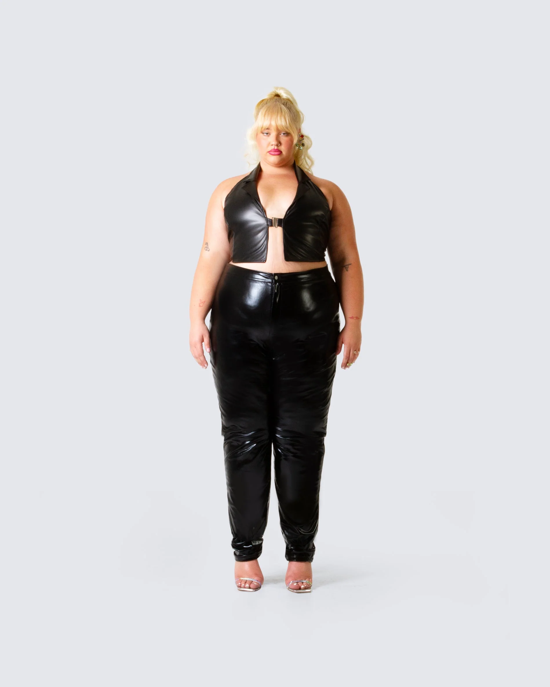 Jaxon Faux-Leather Set - Image 5