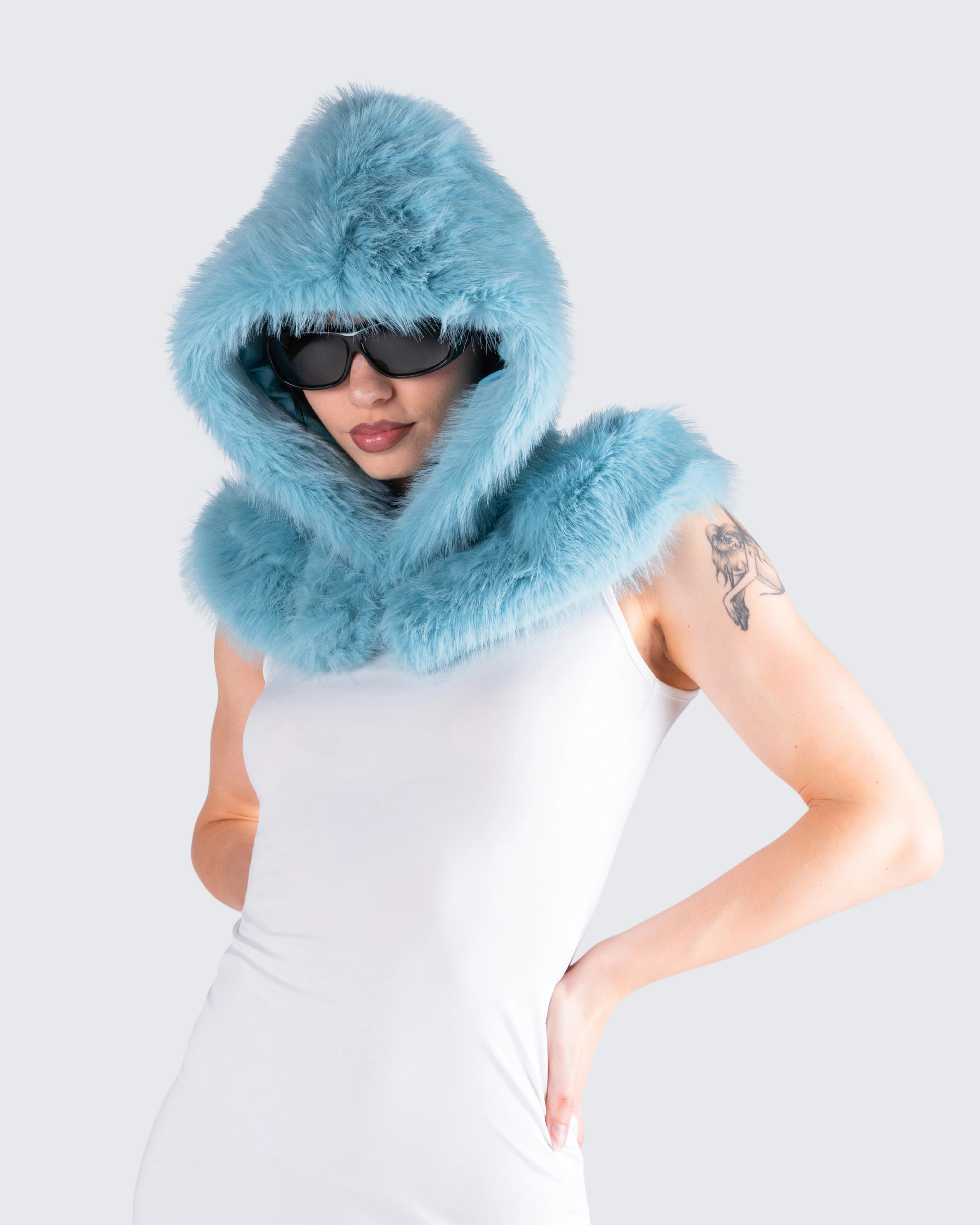 Jayden Aqua Fur Hood - Image 8