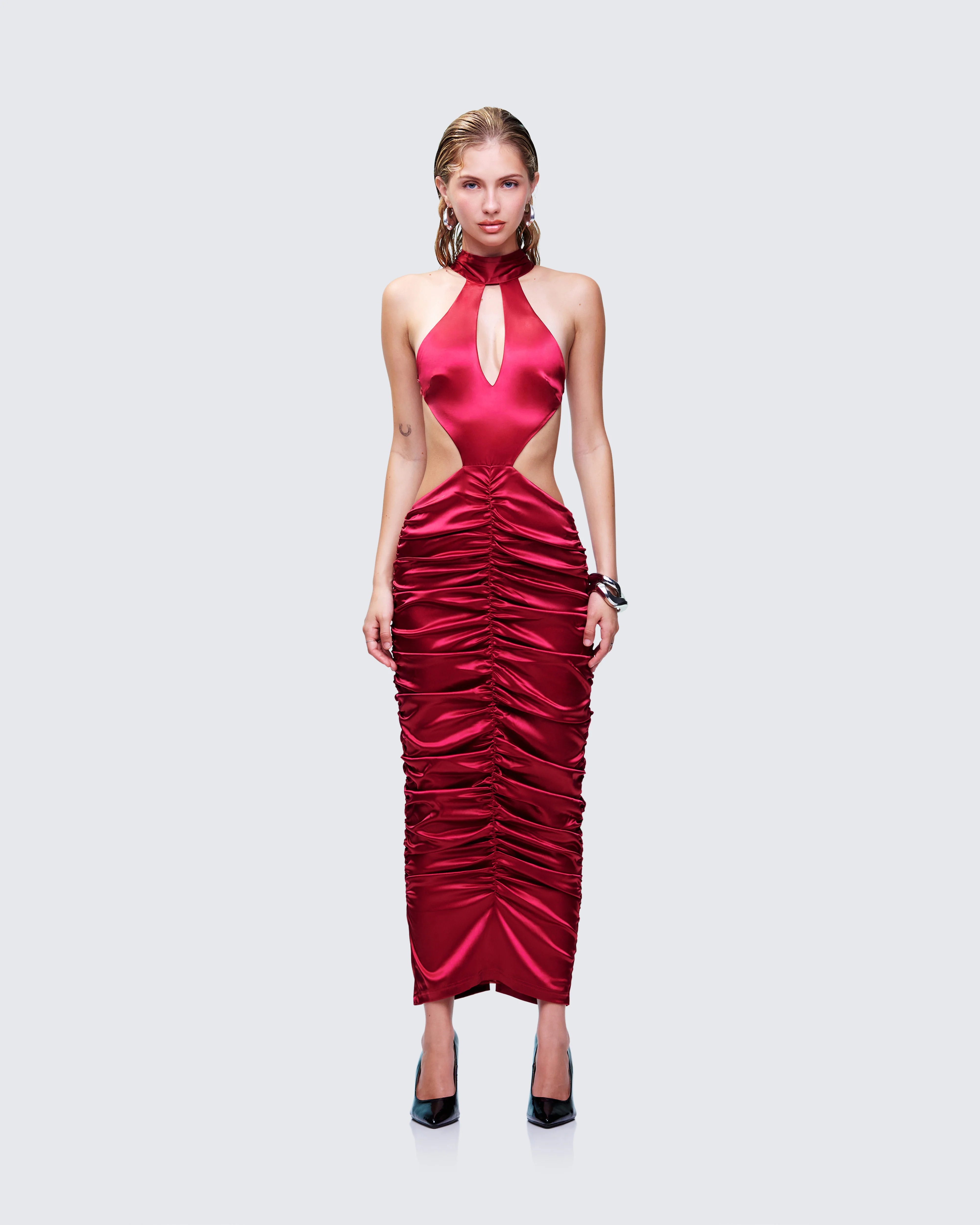 Junia Red Ruched Midi Dress - Image 2