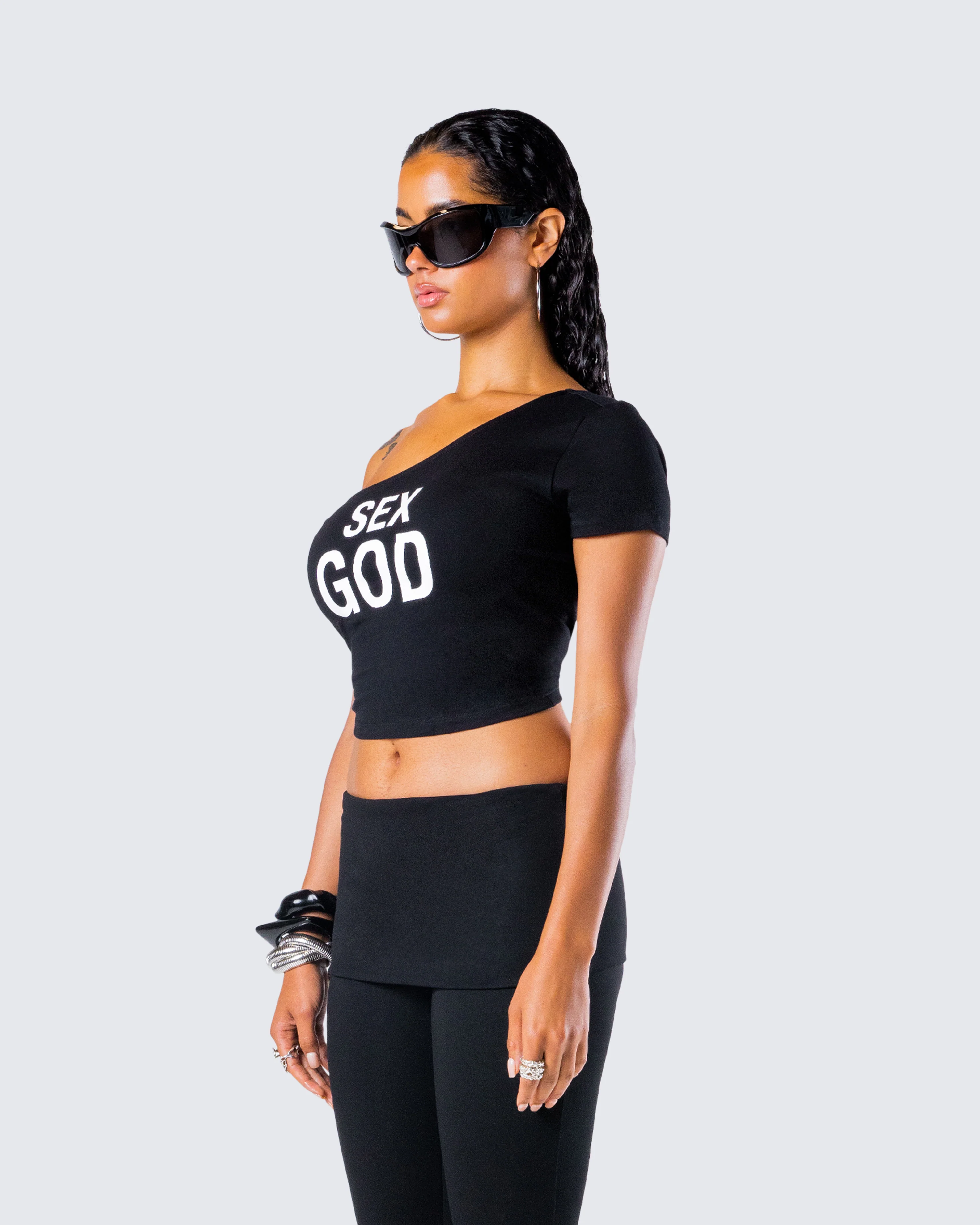 Karen Black Jersey Graphic Top - Image 5