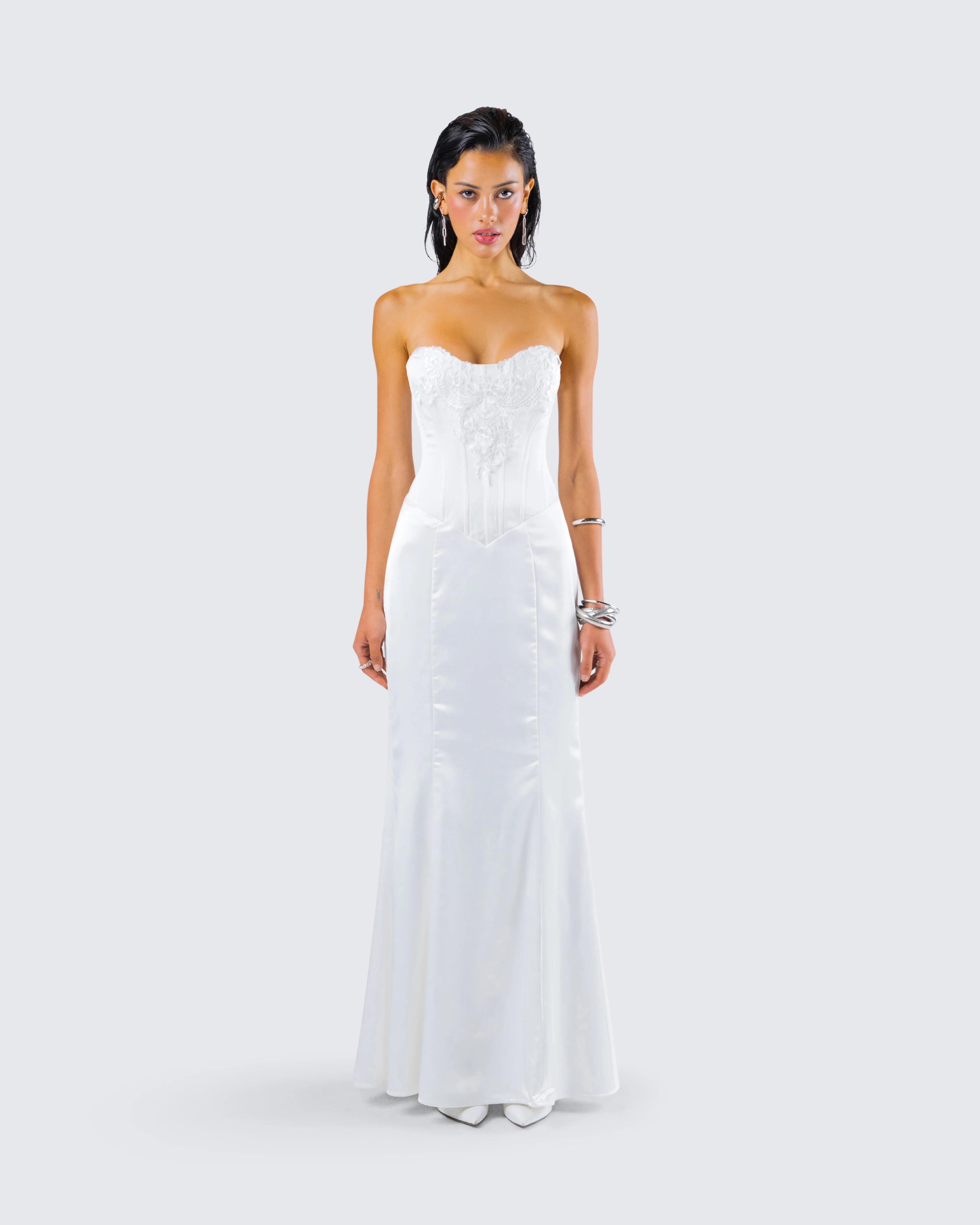 Katana White Lace Applique Gown - Image 4