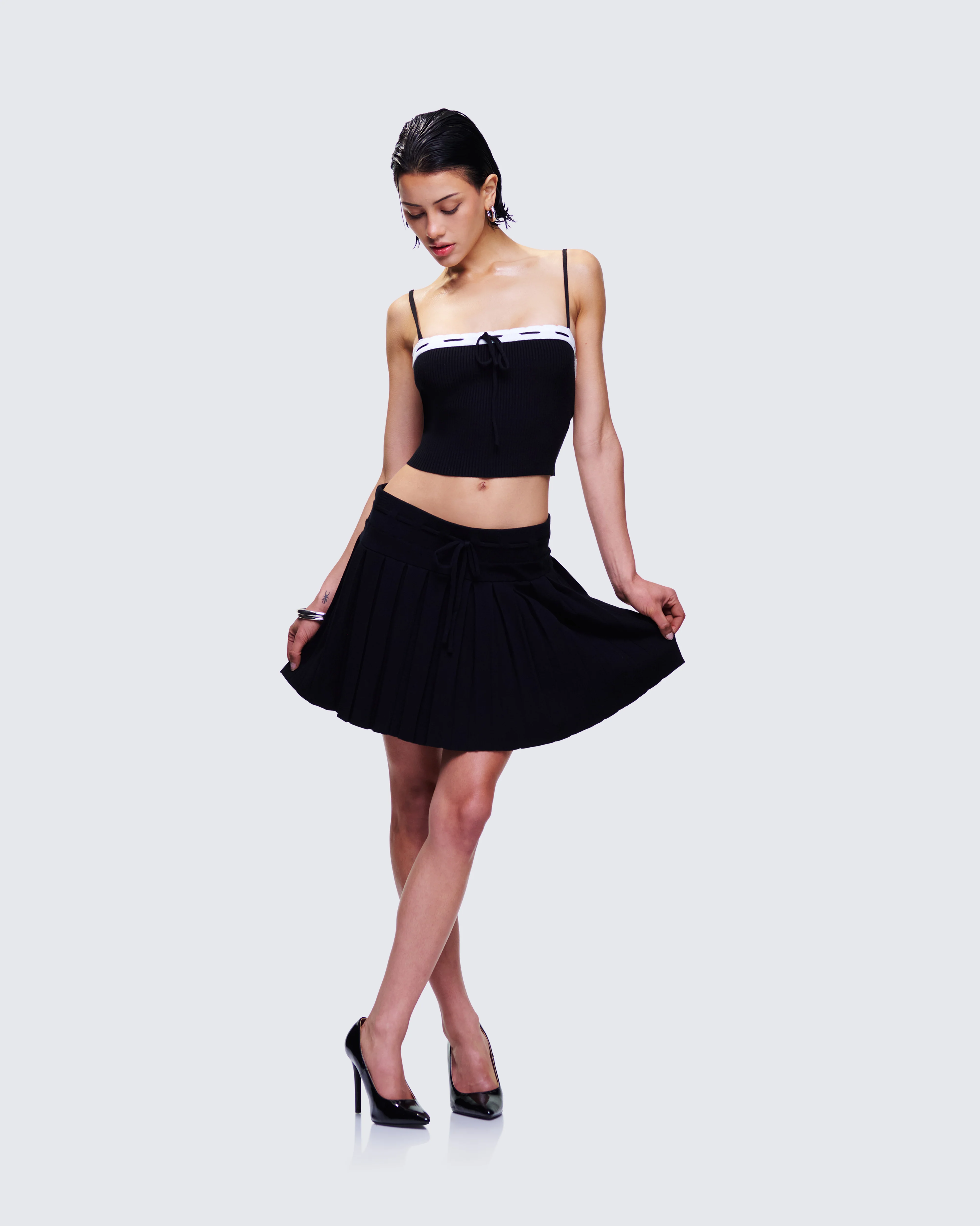 Lucien Black Ribbon Path Knitted Pleated Skirt - Image 5