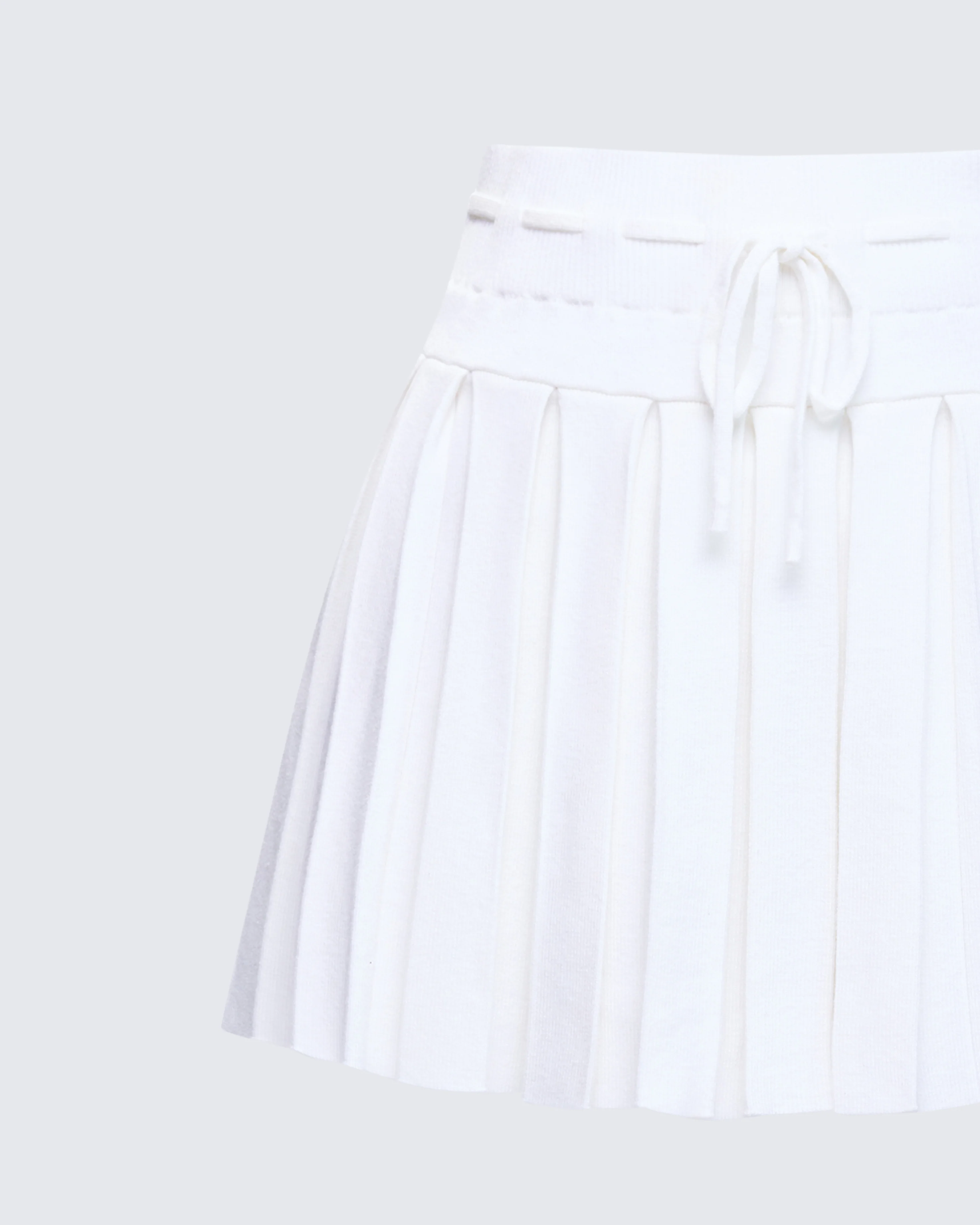 Lucien White Ribbon Path Knitted Pleated Skirt - Image 6