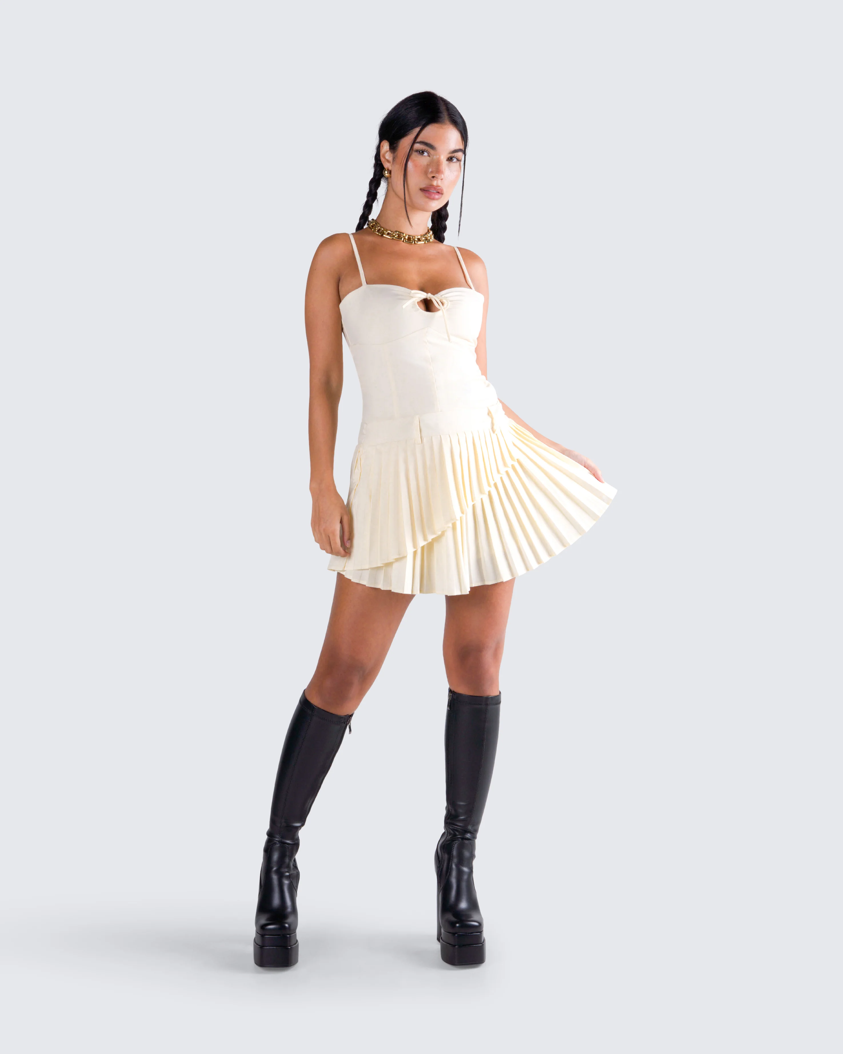 Mansa Cream Crepe Pleat Skirt - Image 9