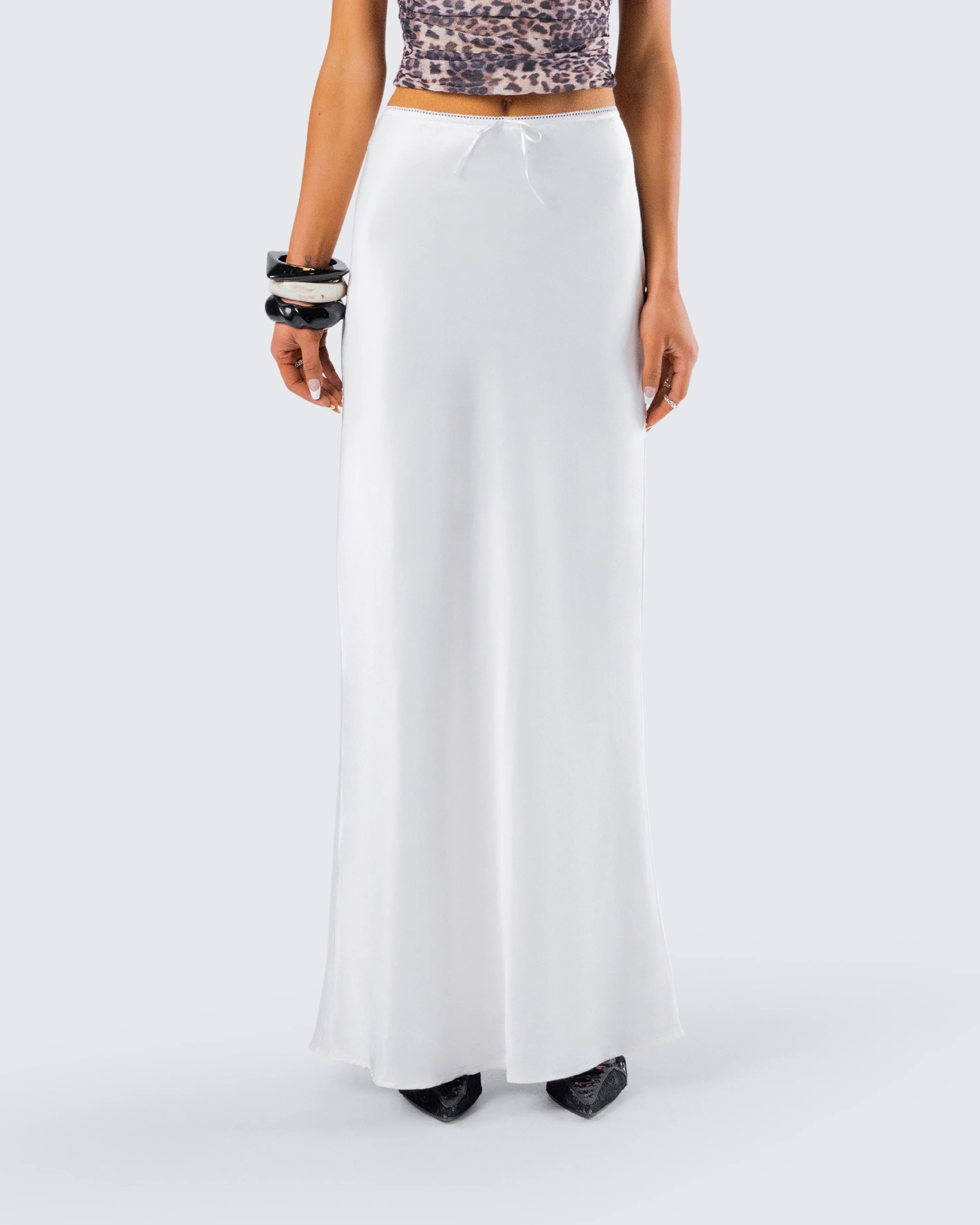Maree White Low Rise Maxi Skirt - Image 4