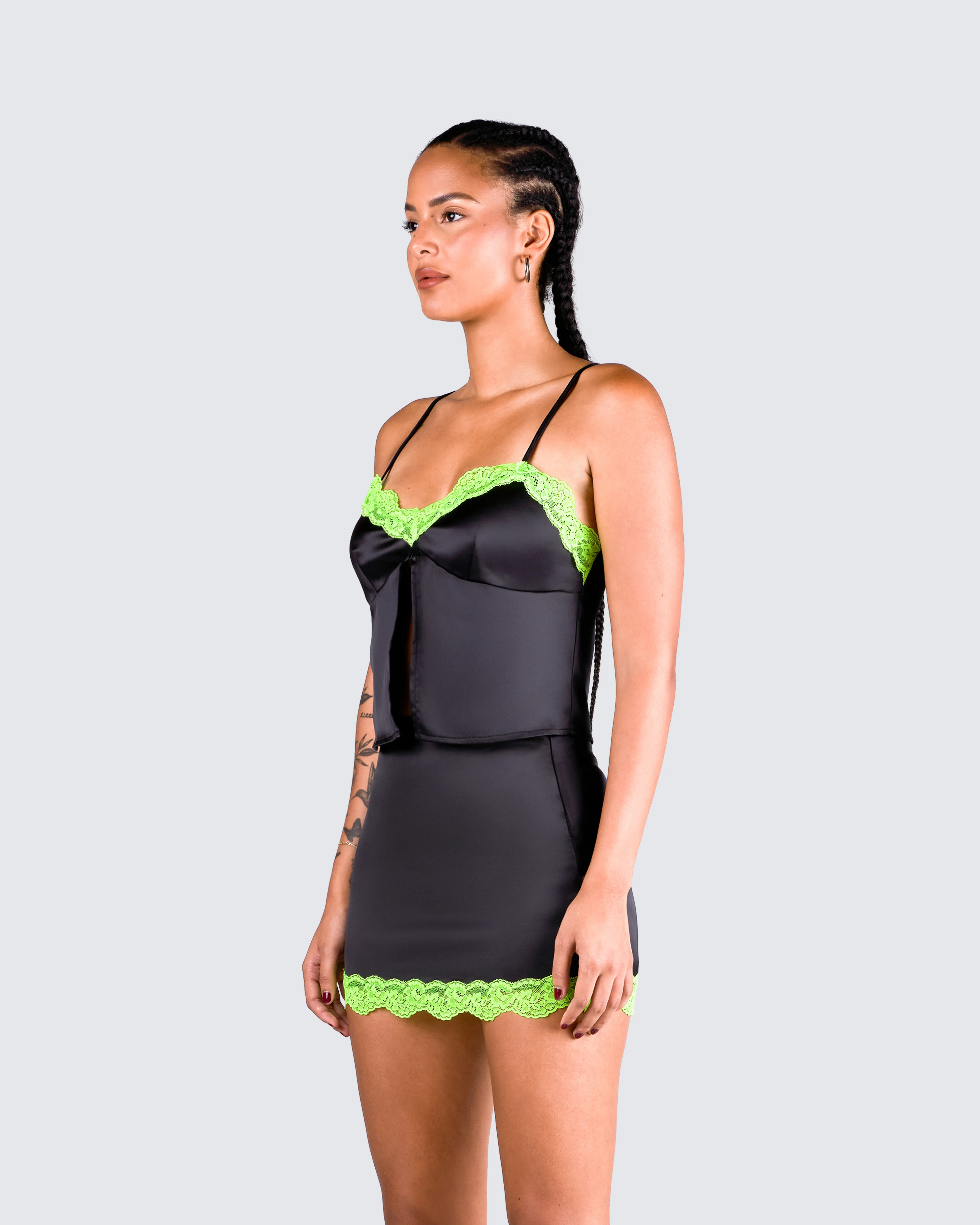 Nadya Noticeable Set - Image 5