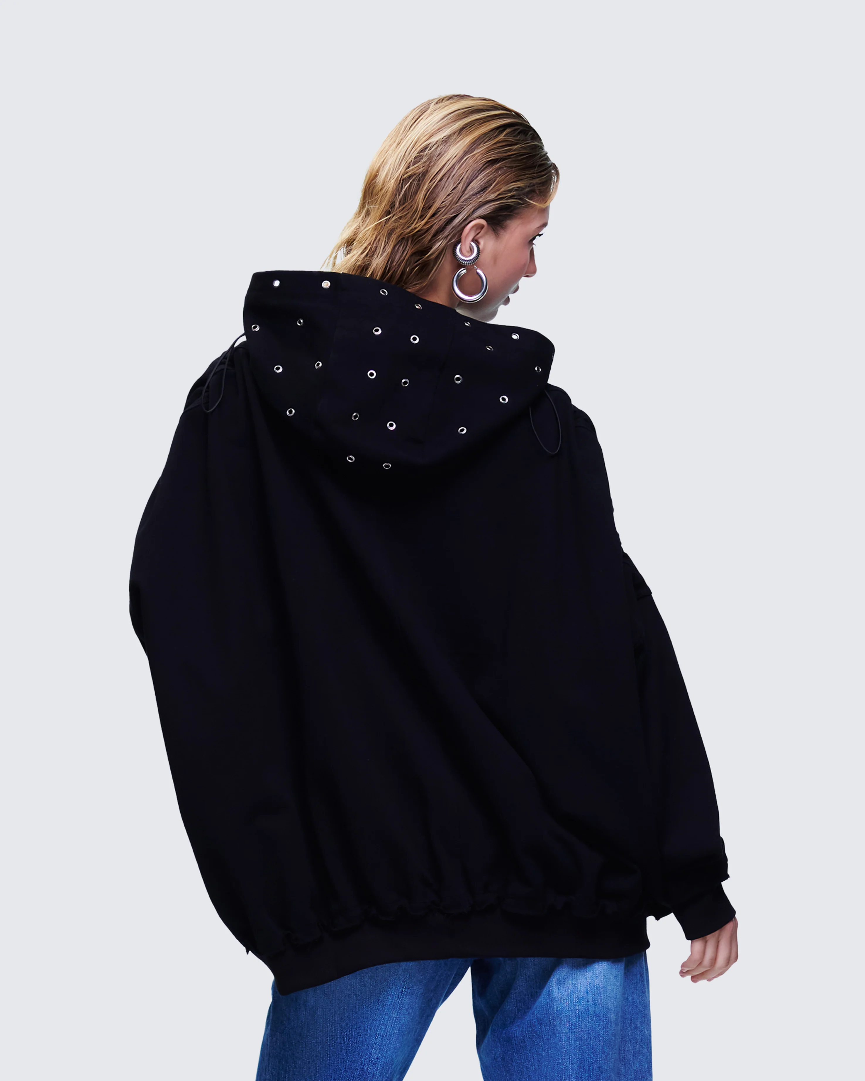 Nerea Black Eyelet Trimmed Toggled Hoodie - Image 4