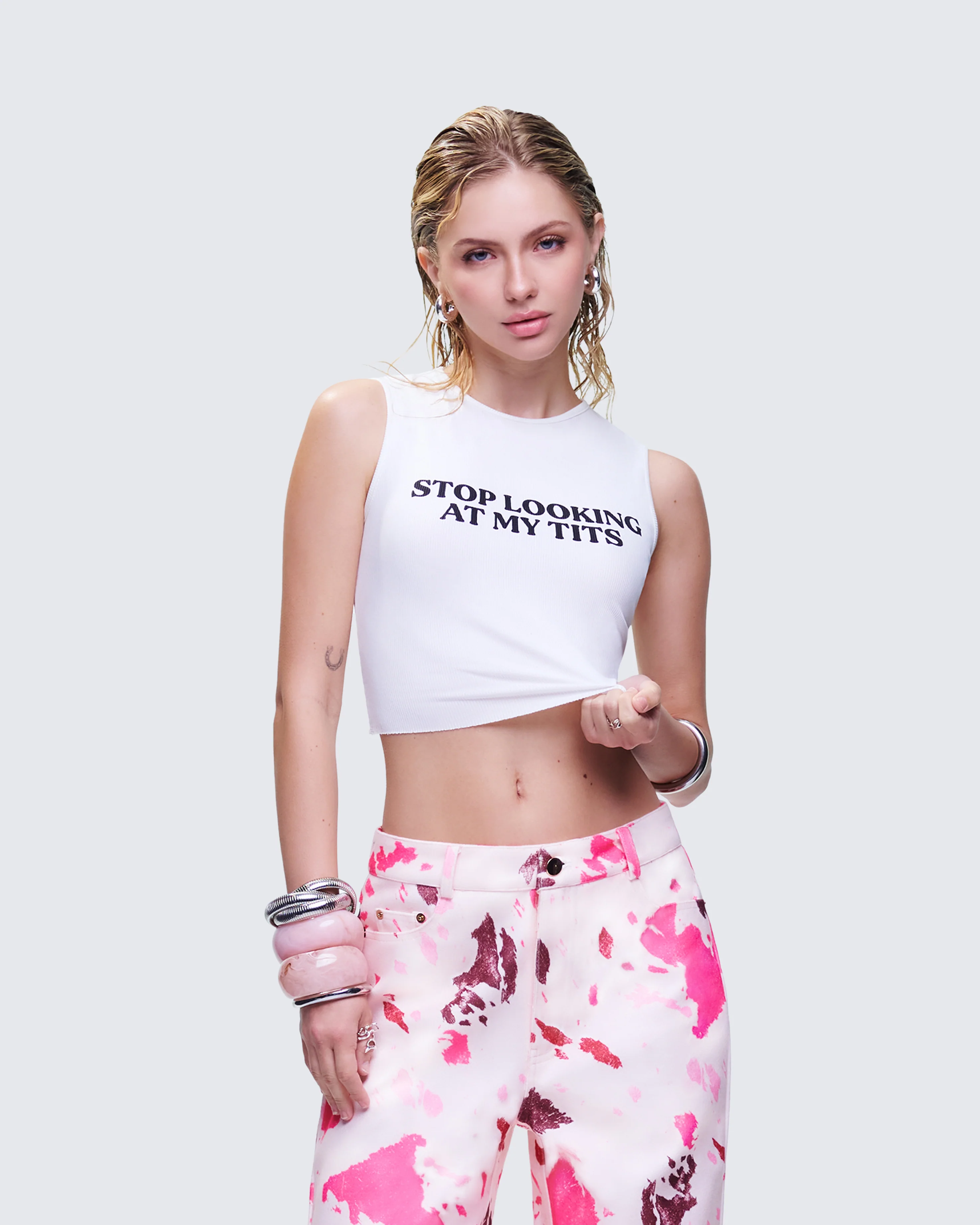 Nicolette White Rib Graphic Top - Image 3