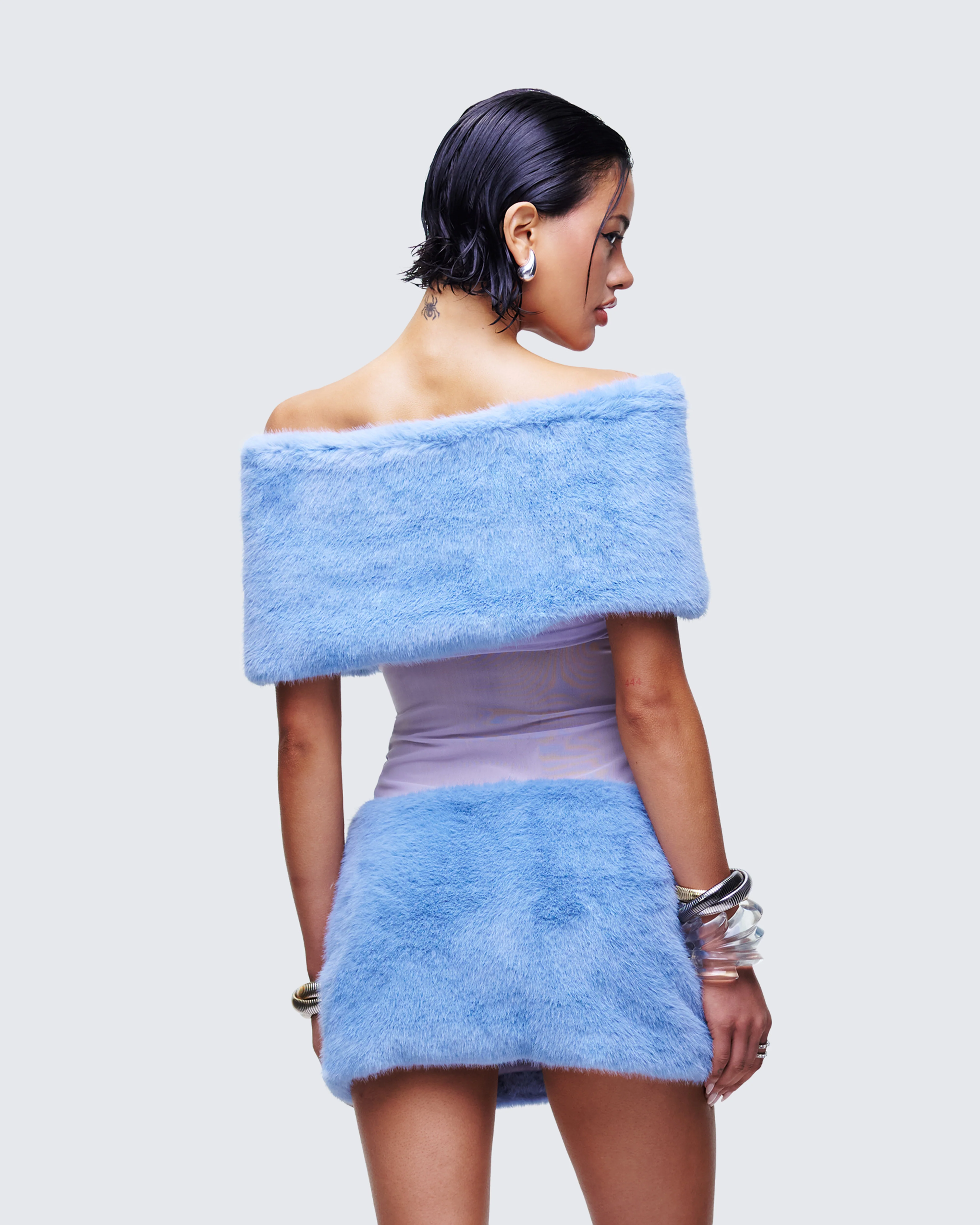 Noelle Blue Faux Fur Shrug - Image 4