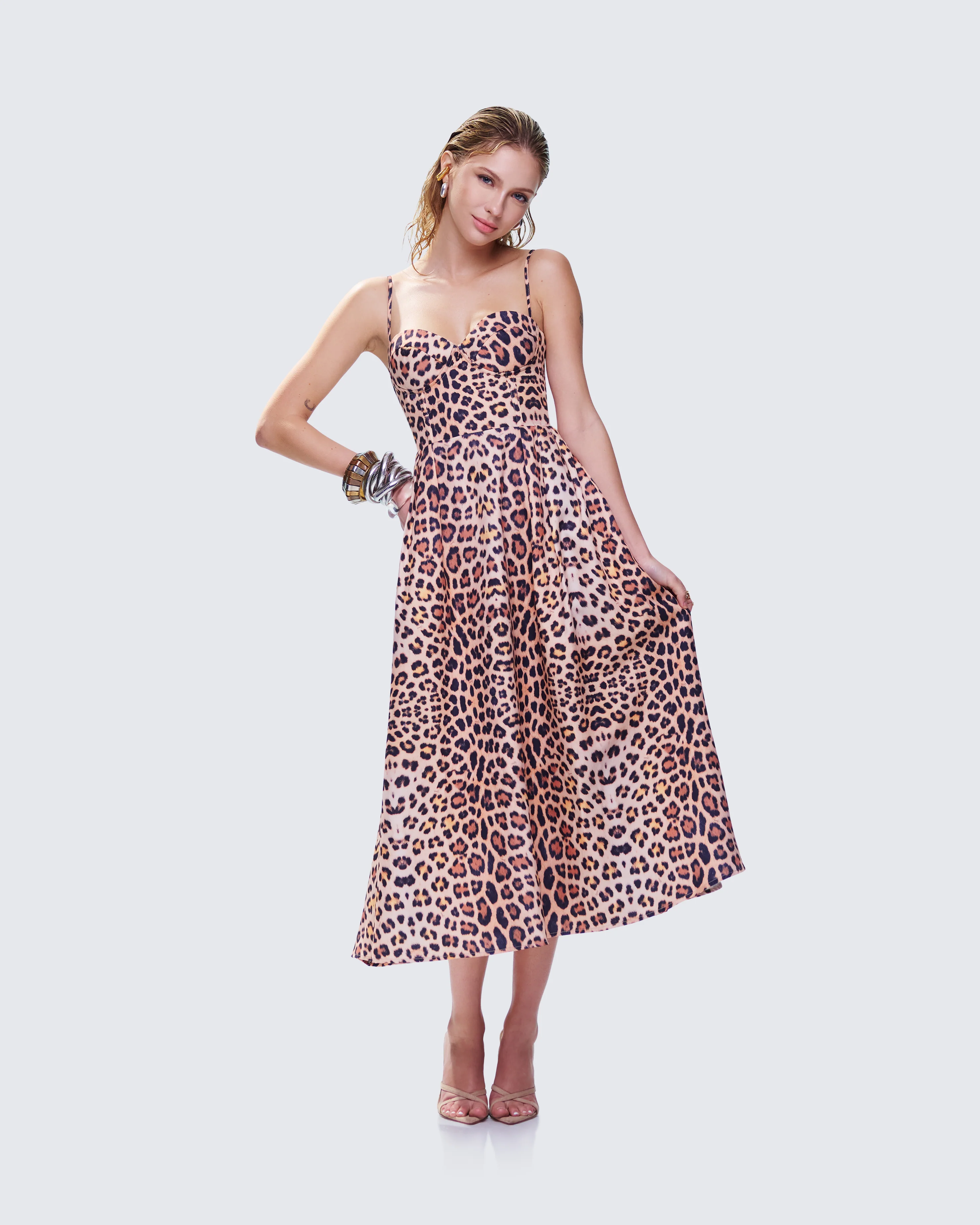 Novella Leopard Print Midi Dress - Image 6