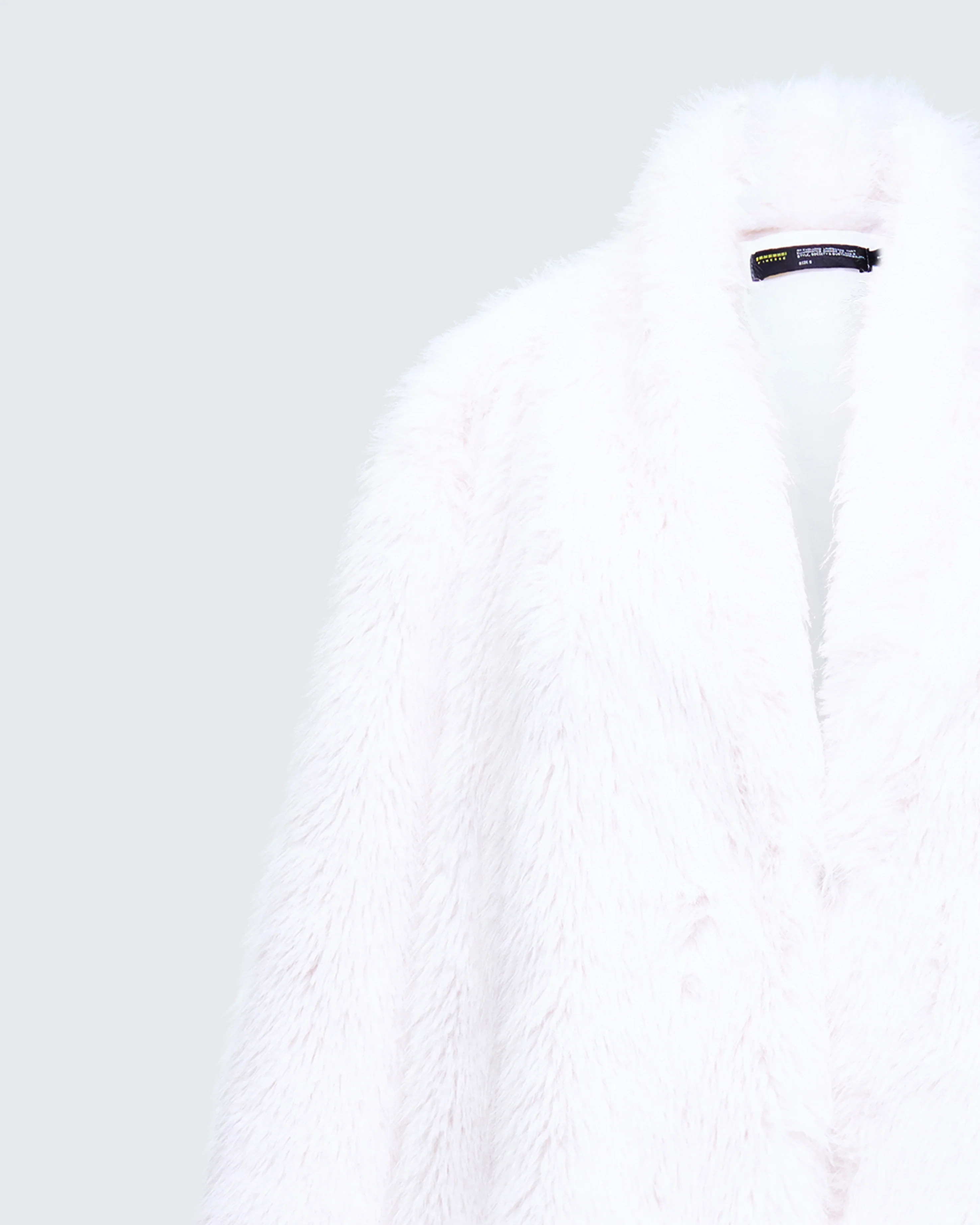 Salina Fur Set  - Image 9