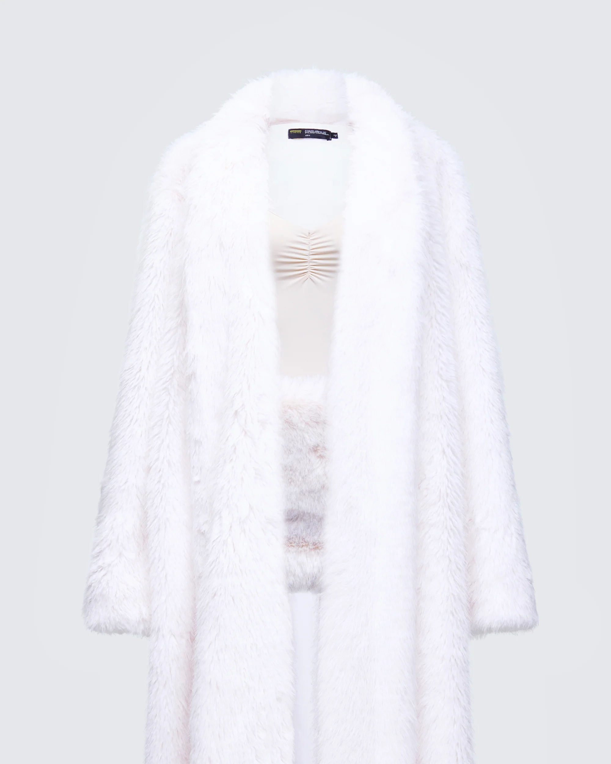 Salina Fur Set  - Image 10