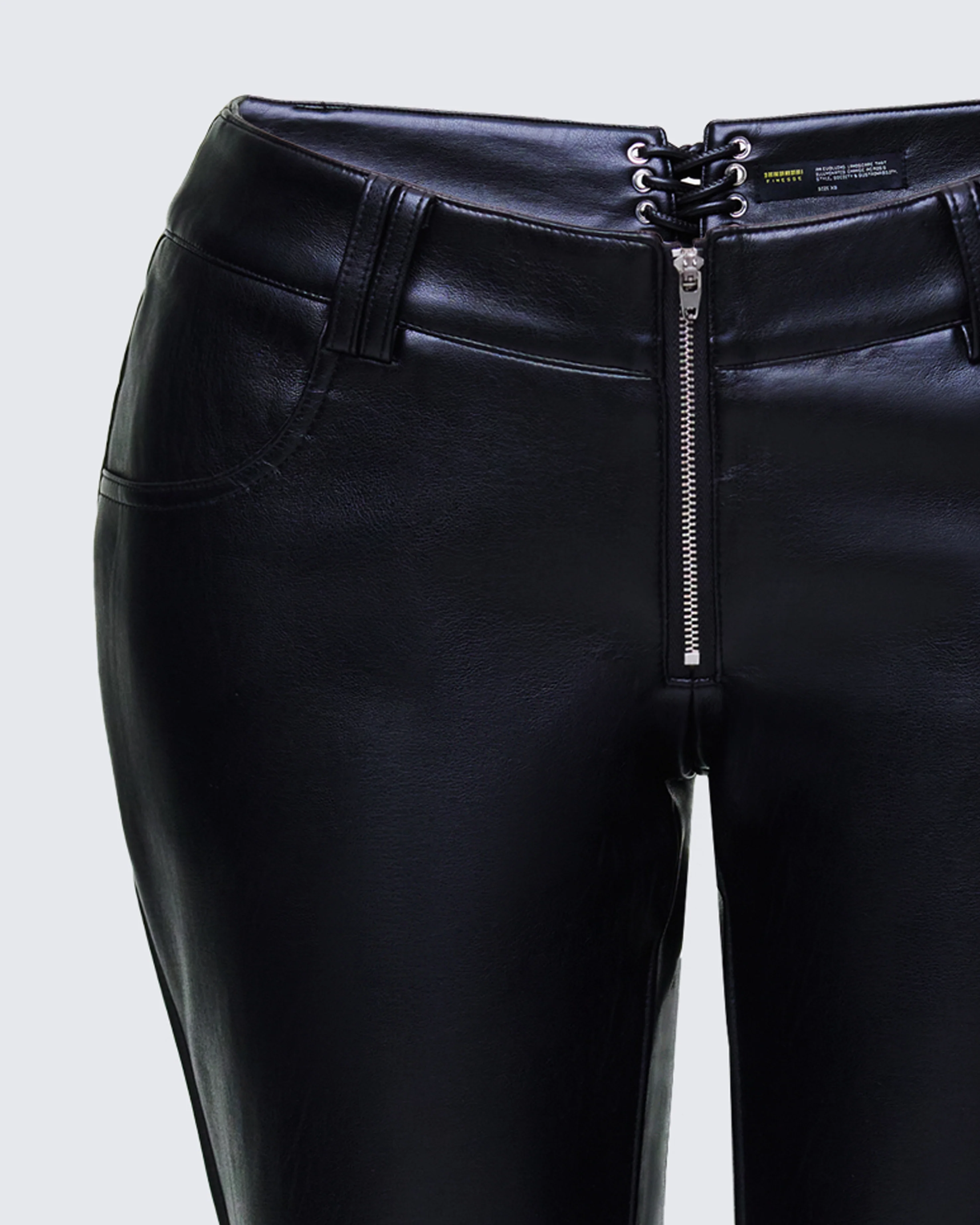 Salma Leather Set - Image 7