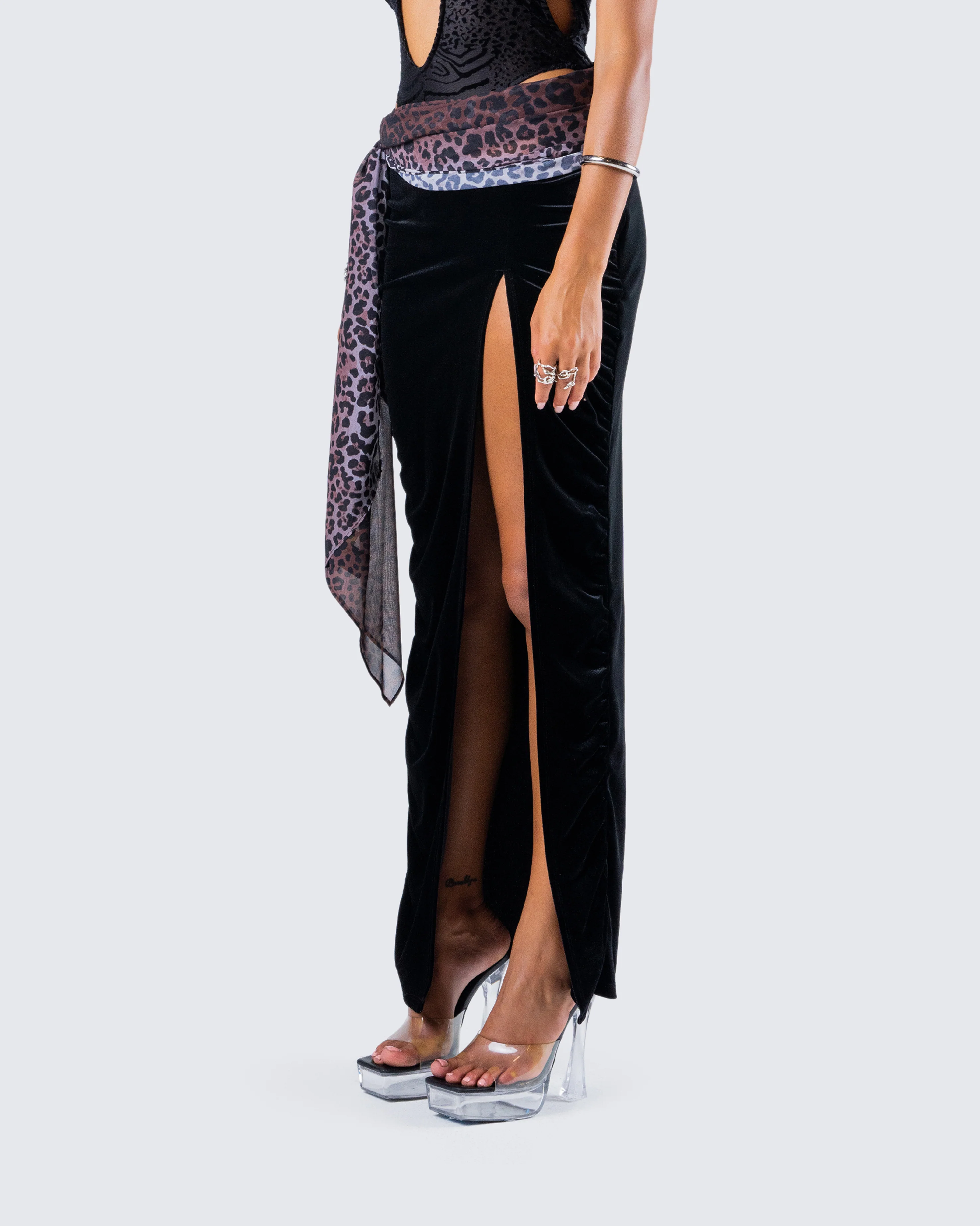 Samantha Black Velvet Maxi Skirt - Image 5