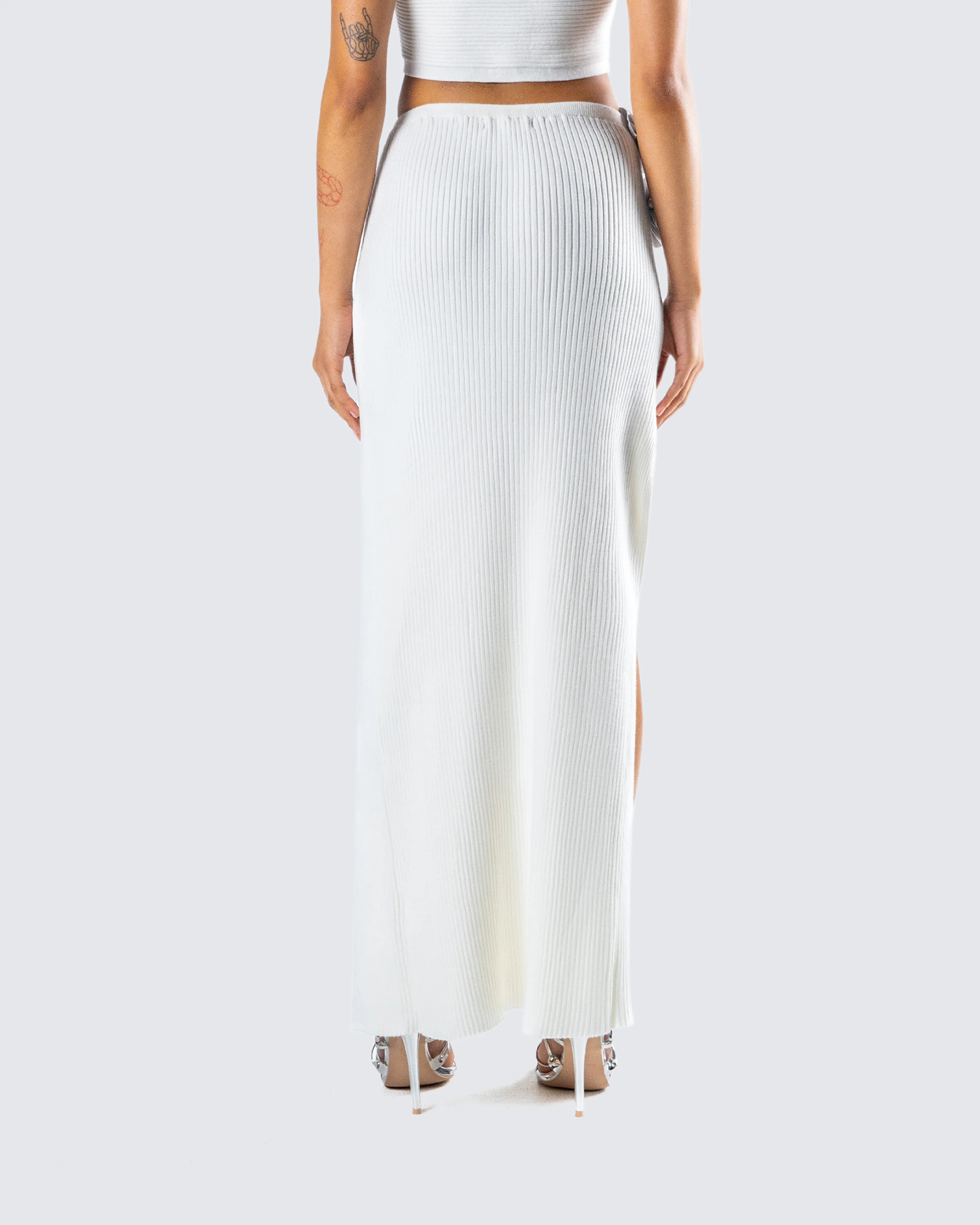 Yuka White Rosette Knit Maxi Skirt - Image 7